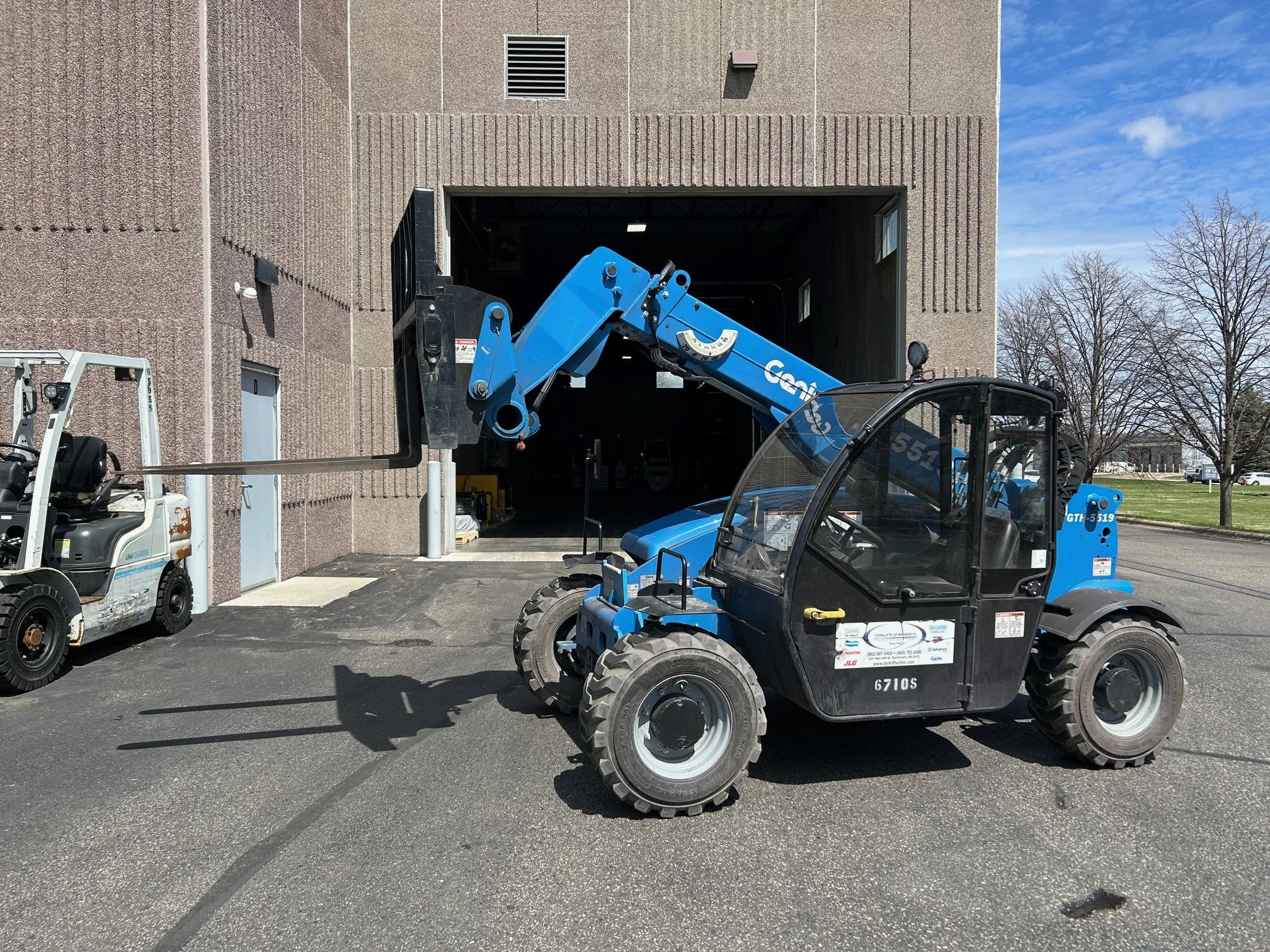 2023 GENIE GTH-5519 - $62,500.00