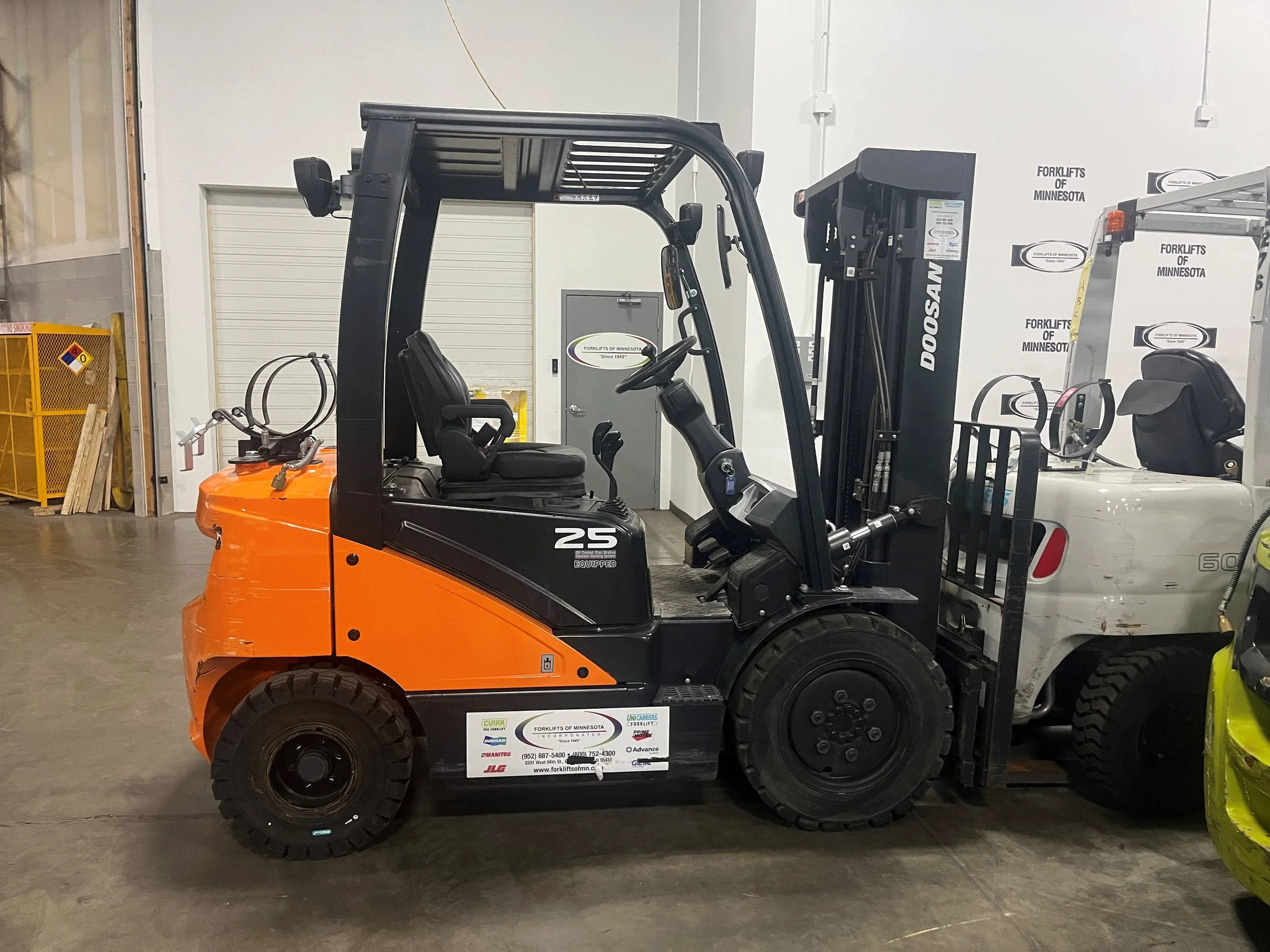 2023 DOOSAN G25E-7 - $20,980.00